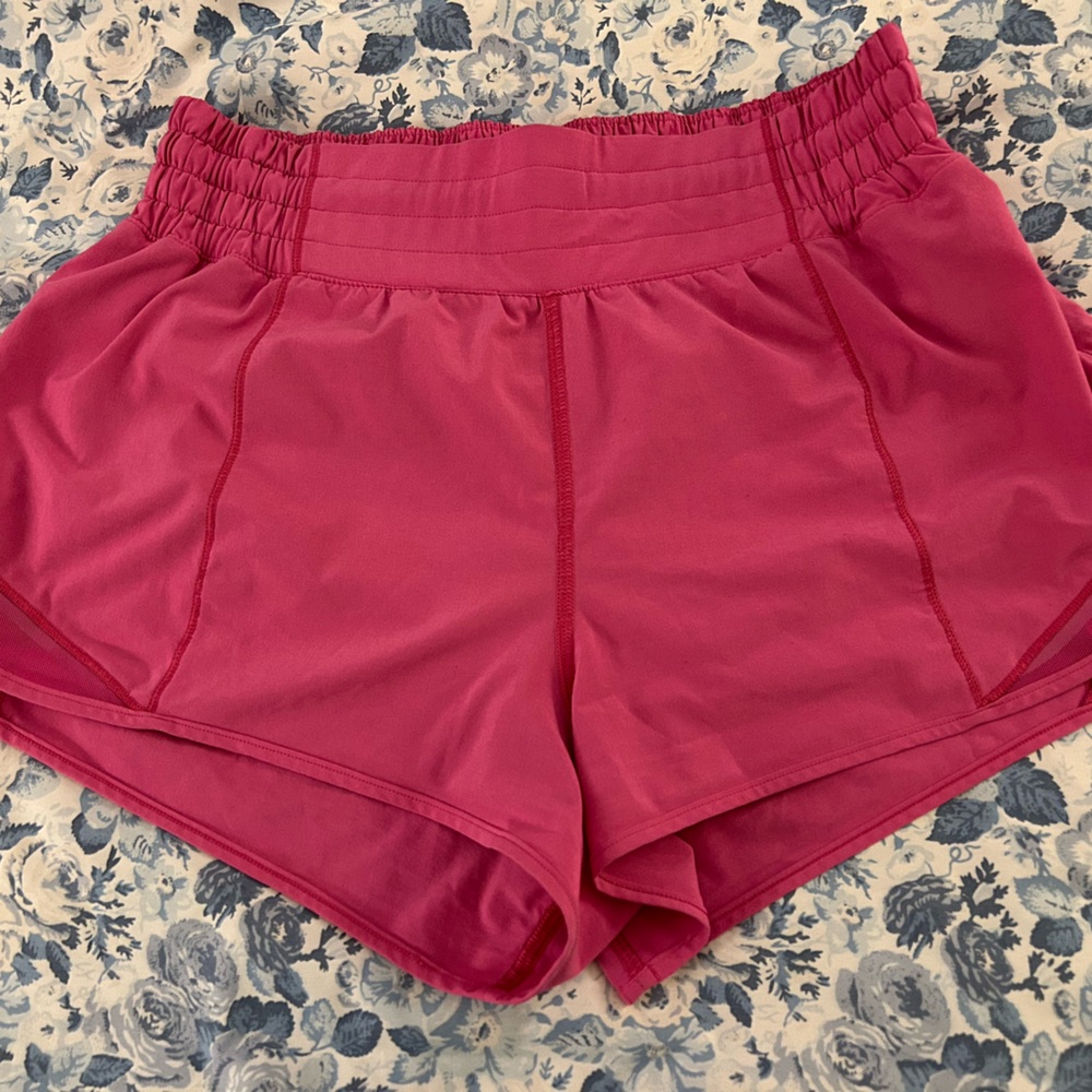 Lululemon size 6 high rise Hotty Hot shorts 2.5 length hot pink